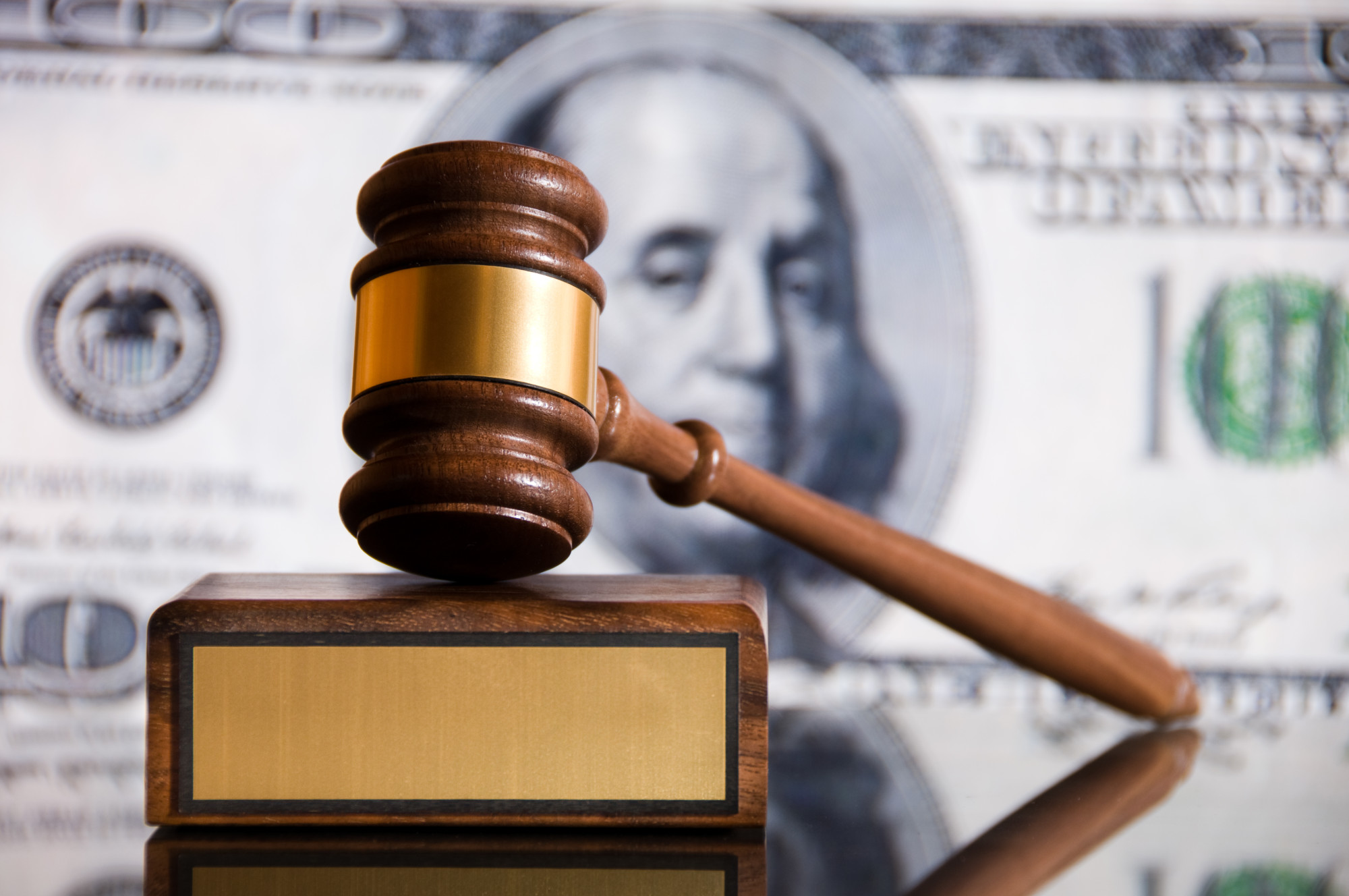 What Are the Requirements to Get a Lawsuit Loan?